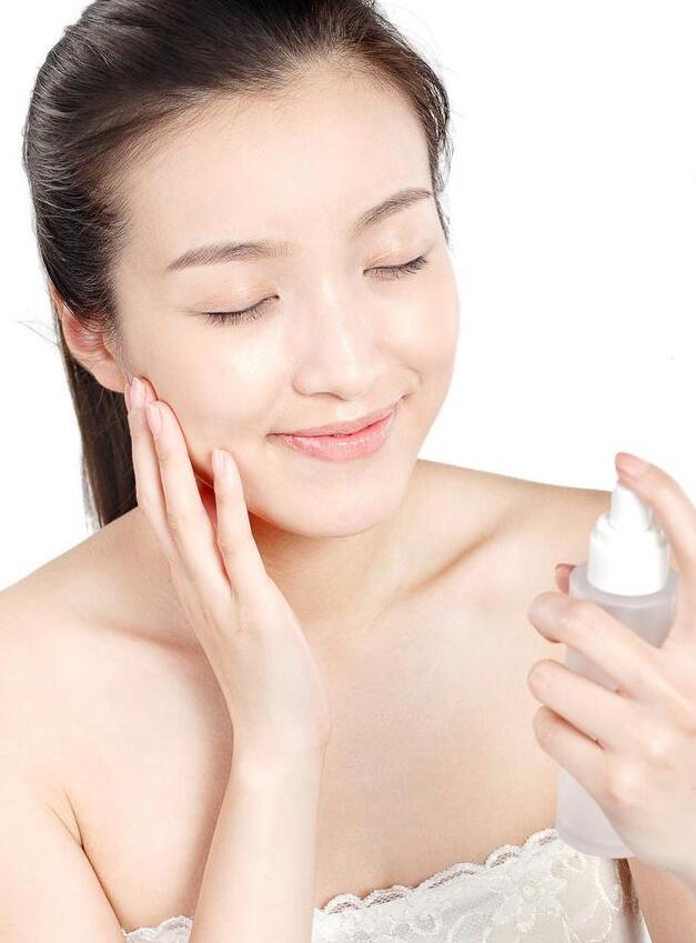 冬季肌膚缺水緊繃？科學(xué)補(bǔ)水攻略，喚醒水潤(rùn)肌底